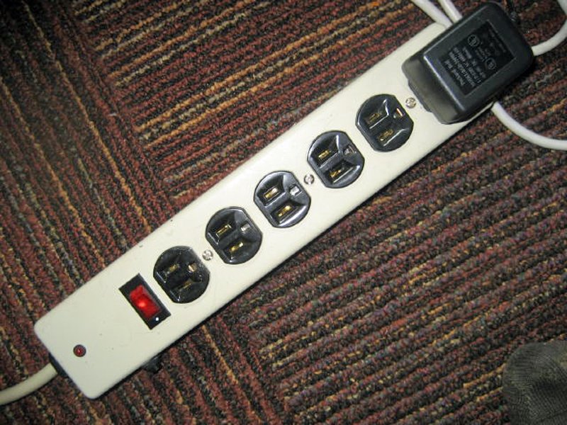 bring-a-plug-extension-for-airport-outlets-if-you-have-extra-outlets-offer-them-up-and-make-some-new-friends