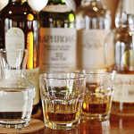 酒商推出威士忌专用的 LV级调酒水，喝下去会很销魂？！