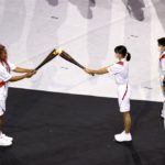 日皇宣布東京奧運正式開幕 日本女網好手大坂直美點燃聖火 [影]