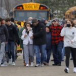 Michigan 中學爆槍擊 高二生行兇3死6傷