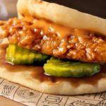 Panda Express 在加州 Pasadena 創意廚房限時推出 Orange Chicken Sandwich Bao 橙汁雞刈包(-4/14)