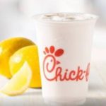 Chick-fil-A 推出全新 Frosted Cloudberry Lemonade 云莓柠檬雪霜