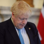 英國首相 Boris Johnson 辭職 經濟增添不確定性