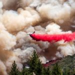 加州 Yosemite 附近野火延烧 数千居民被迫撤离[影]