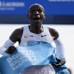 肯亚名将 Eliud Kipchoge 马拉松夺冠 2小时1分9秒再破世界纪录