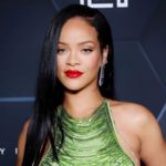 Rihanna 重磅回归 明年将登上 Super Bowl 中场秀舞台
