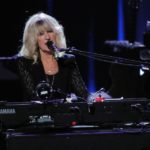 传奇摇滚乐团 Fleetwood Mac 主唱 Christine McVie 过世 享寿79岁