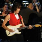 英国摇滚传奇 Jeff Beck 78岁辞世 被誉为吉他手中的吉他手