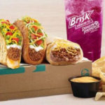 Taco Bell 限时豪华套餐 Deluxe Cravings Box 只要$7.99  含 Crispy Melt Taco 酥脆奶酪玉米饼等美食