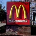 McDonald’s 传裁员 内部电邮揭美国办公室本周暂时关闭