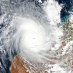 热带气旋侵袭澳洲 持续风速高达218公里创纪录