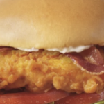Hardee’s 推出全新 BLT Hand-Breaded Chicken Sandwich 手裹炸鸡堡