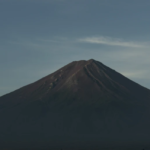 首次罕見!!日本富士山打破130年的紀錄，至今還未積雪?!