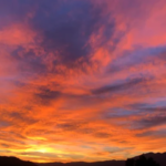 加州這古雅小城🏡擁有令人驚豔的粉色夕陽美景!!